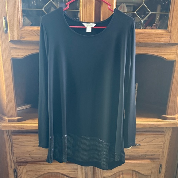 CJ Banks Tops - CJ Banks black polyester spandex LS asymmetrical rhinestone hem top EUC size X
